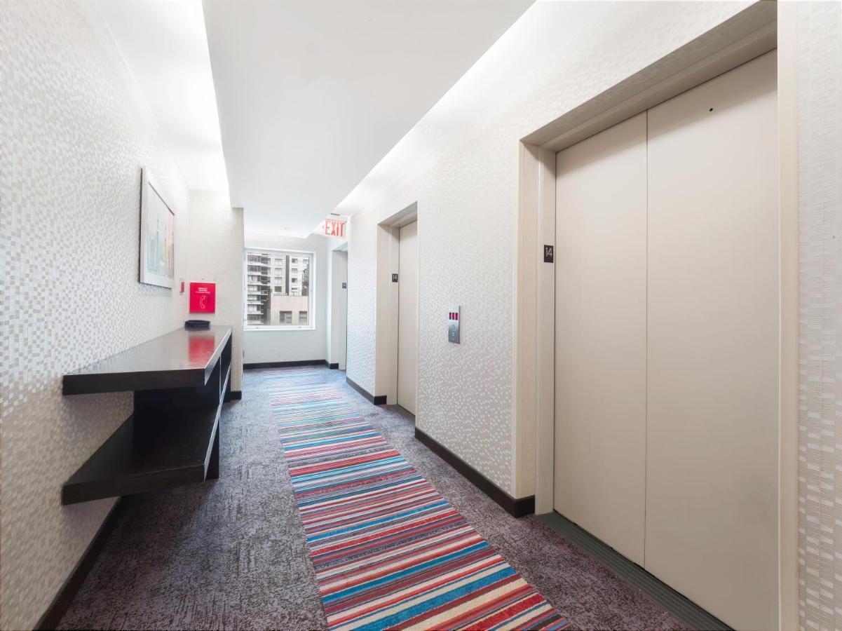 Courtyard By Marriott New York Manhattan/Herald Square Hotel Ngoại thất bức ảnh