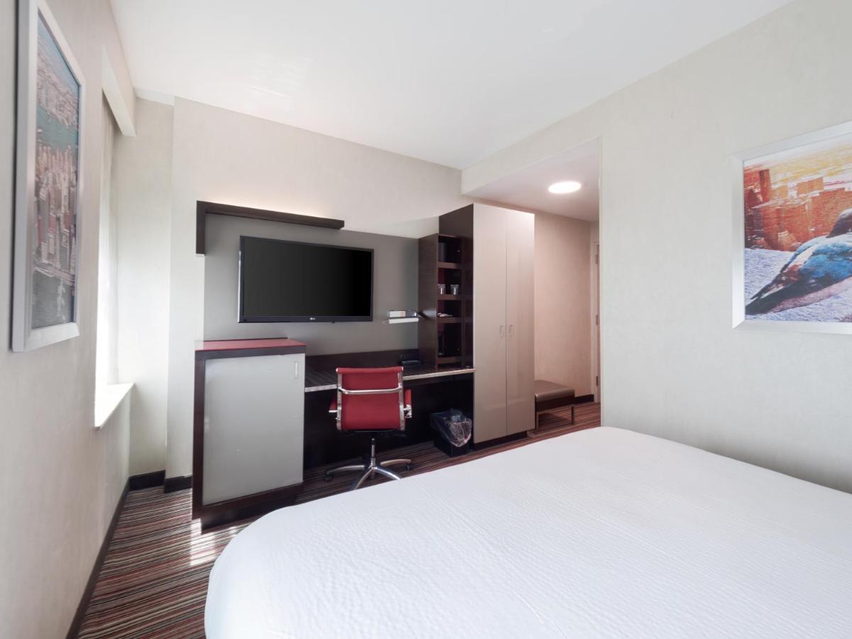 Courtyard By Marriott New York Manhattan/Herald Square Hotel Ngoại thất bức ảnh