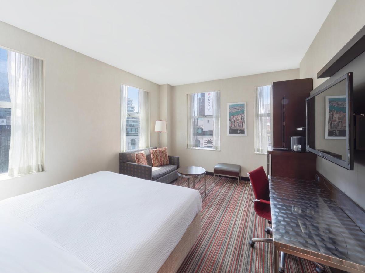 Courtyard By Marriott New York Manhattan/Herald Square Hotel Ngoại thất bức ảnh